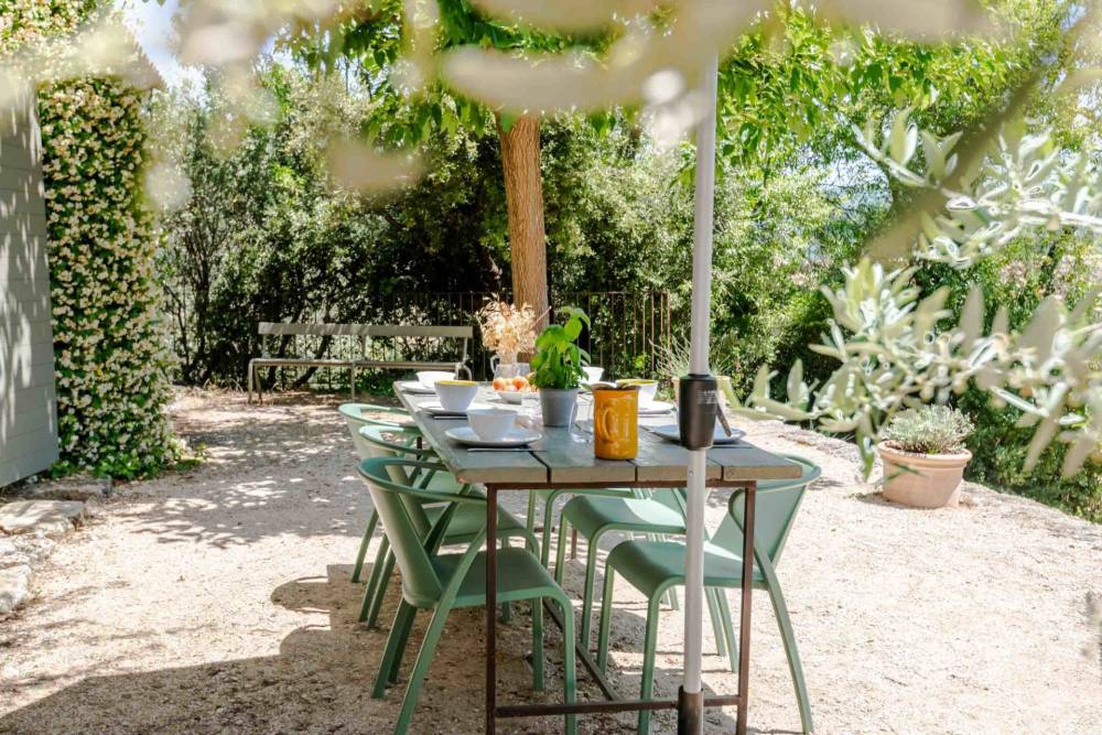 Photographs of Mas Rustrel villa in Provence - Image 24 of 26