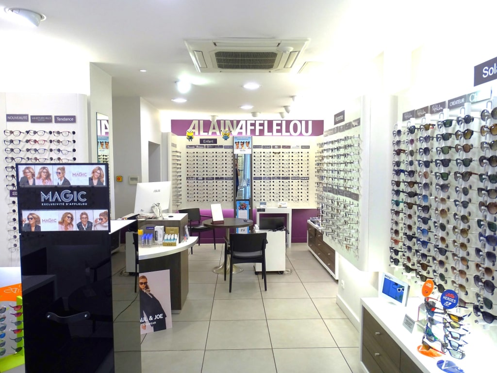 Magasin Opticien 7 avenue du Maréchal Leclerc 92380 GARCHES intérieur