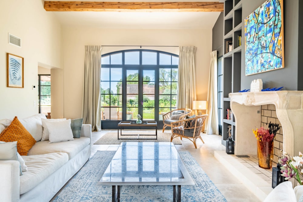 Photographs of Mas Mirabelle villa in Provence - Image 6 of 43