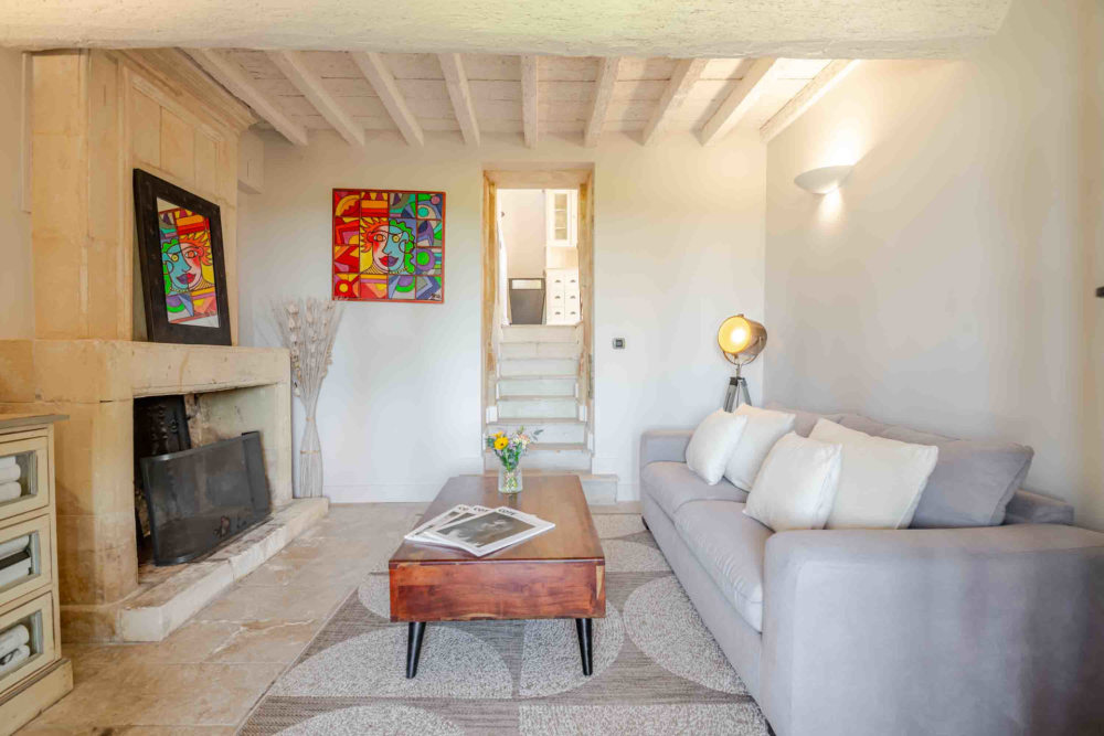 Photographs of Mas de la Tourelle villa in Provence - Image 42 of 55