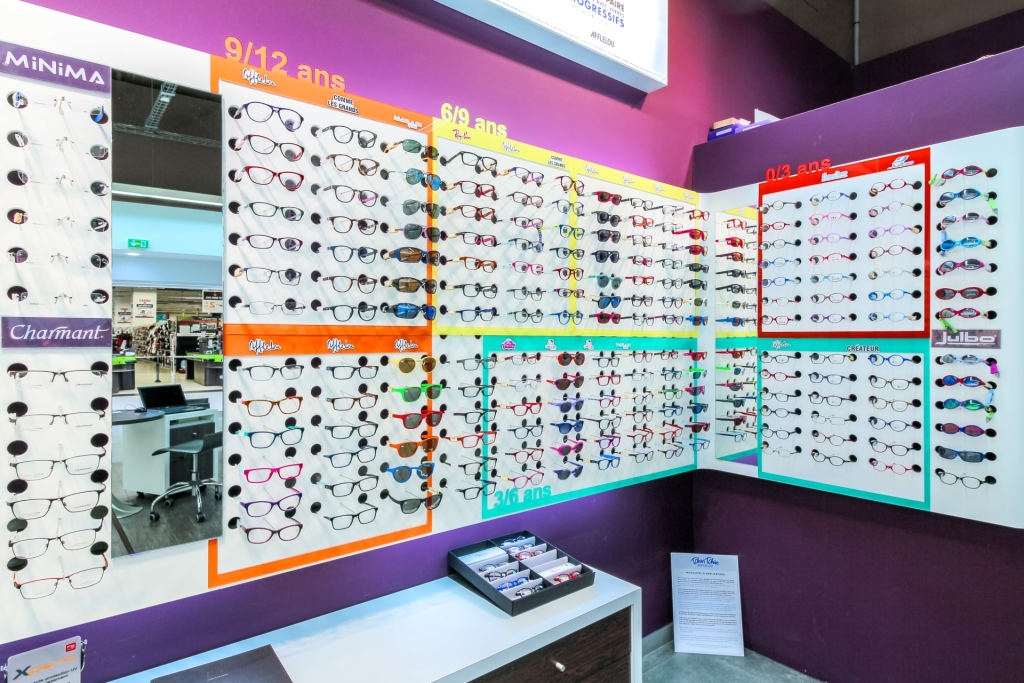 Magasin Opticien C.C. Jumbo Score - 4 route Savana 97460 SAINT-PAUL / LA RÉUNION intérieur