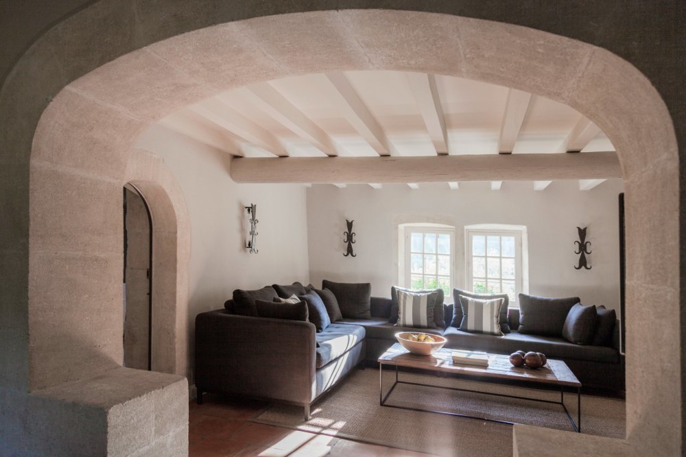 Photographs of Mas la Calade villa in Provence - Image 32 of 38