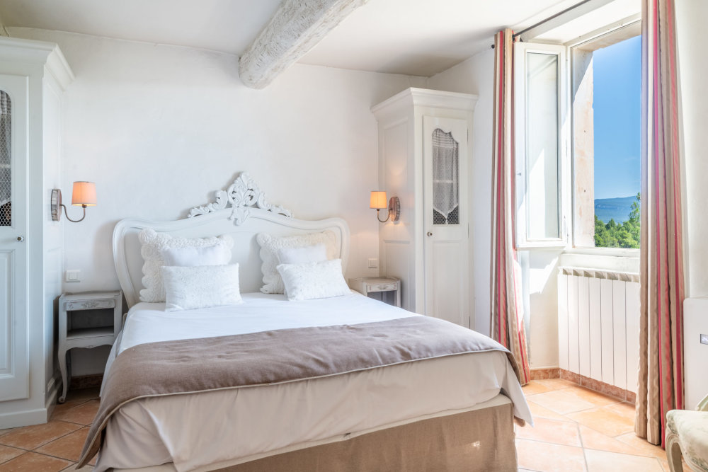 Photographs of Villa la Feniere villa in Provence - Image 17 of 28