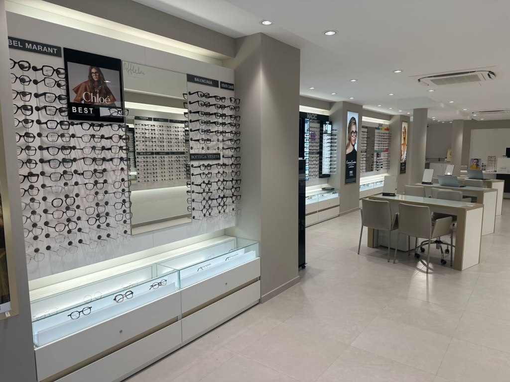 Magasin Opticien 53 Rue des Tongres 1040 Etterbeek intérieur