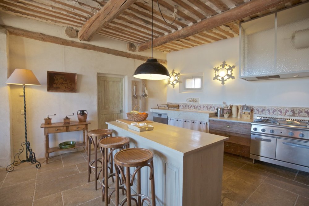 Photographs of Mas de la Galifette villa in Provence - Image 7 of 37