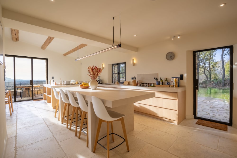 Photographs of A l’ombre des Chênes villa in Provence - Image 9 of 35