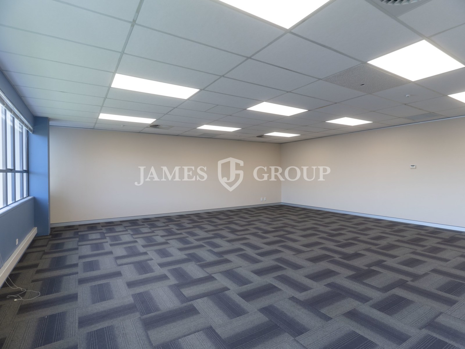 Bright, Refurbished 87sqm Office In Central Epsom
