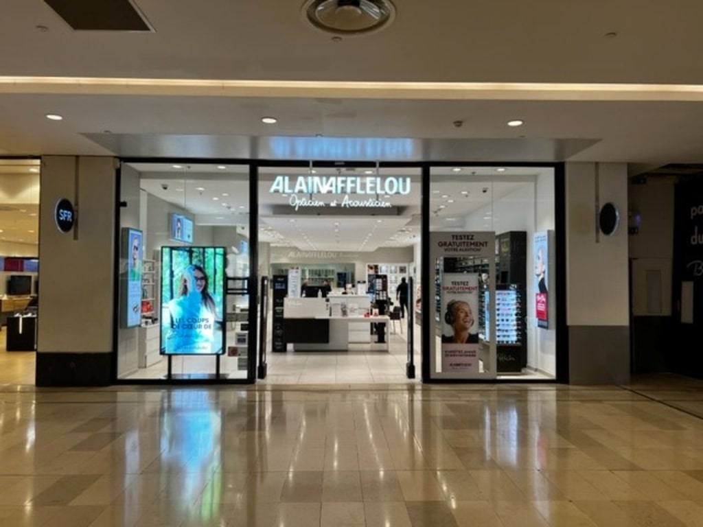 Magasin Opticien C.C. Les 4 Temps 92800 PUTEAUX extérieur