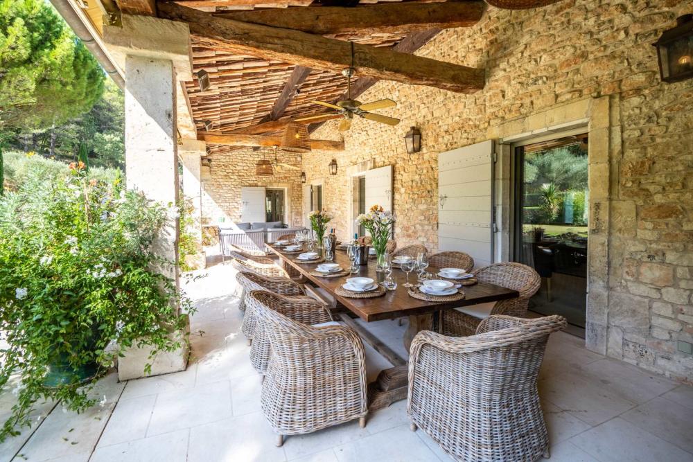 Photographs of Mas de Lacoste villa in Provence - Image 35 of 64