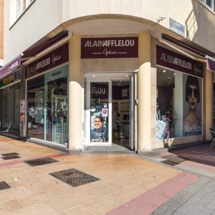 Tienda Óptico Calle de La Guardia Civil, 12 24001 León