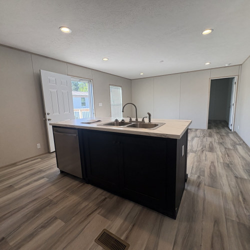 2319 Greensburg Rd #26