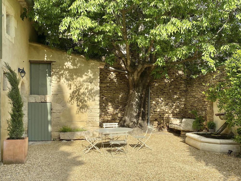Photographs of Mas des Roitelets villa in Provence - Image 26 of 26