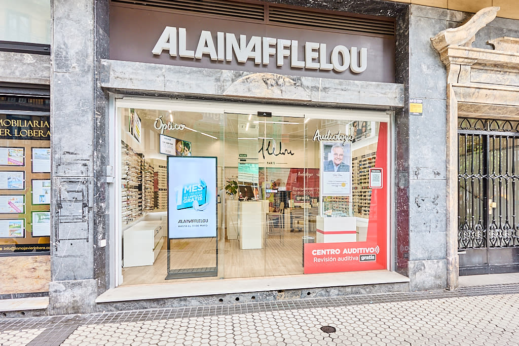 Tienda Óptico Secundino Esnaola Kalea, 1 20001 Donostia exterior