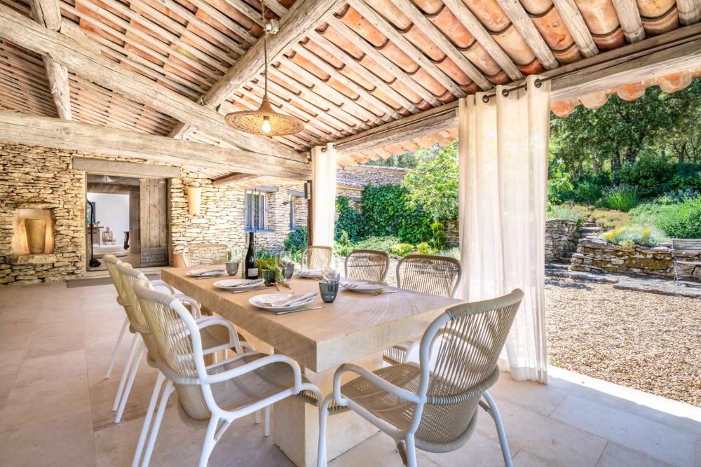 Photographs of Mas la Gineste villa in Provence - Image 19 of 46
