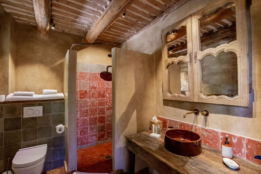 Photographs of Le Mas d’Or villa in Provence - Image 24 of 38