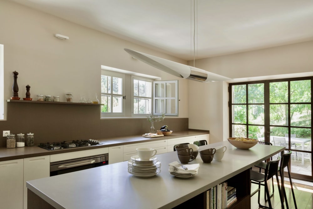 Photographs of Mas la Calade villa in Provence - Image 11 of 38