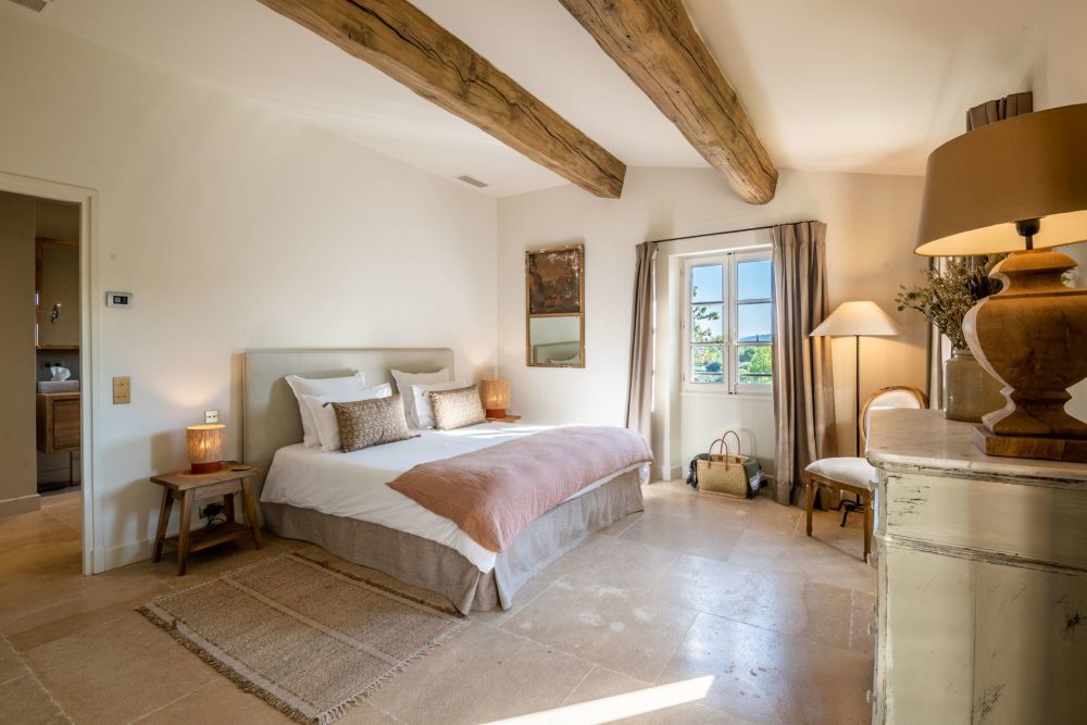 Photographs of Mas des Promesses villa in Provence - Image 18 of 52