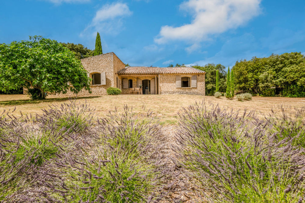 Photographs of Le Hameau de Sénanque villa in Provence - Image 46 of 60