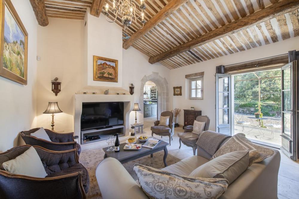 Photographs of Mas du Ciel villa in Provence - Image 11 of 44