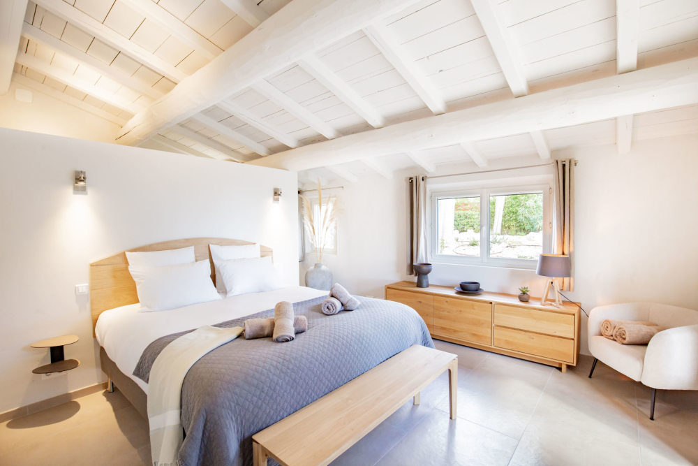 Photographs of Mas du Zephyr villa in Provence - Image 27 of 31