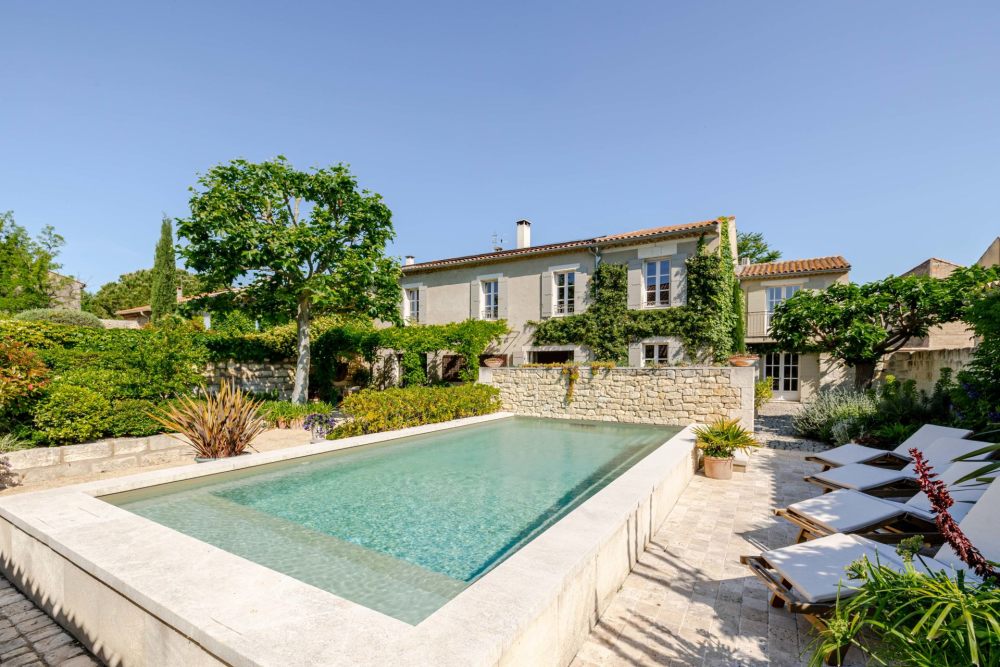 Photographs of Mas du Poète villa in Provence - Image 14 of 39