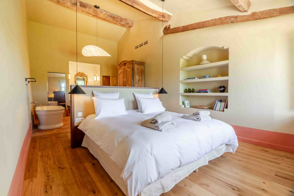 Photographs of New! Mas des Lumières villa in Provence - Image 16 of 40