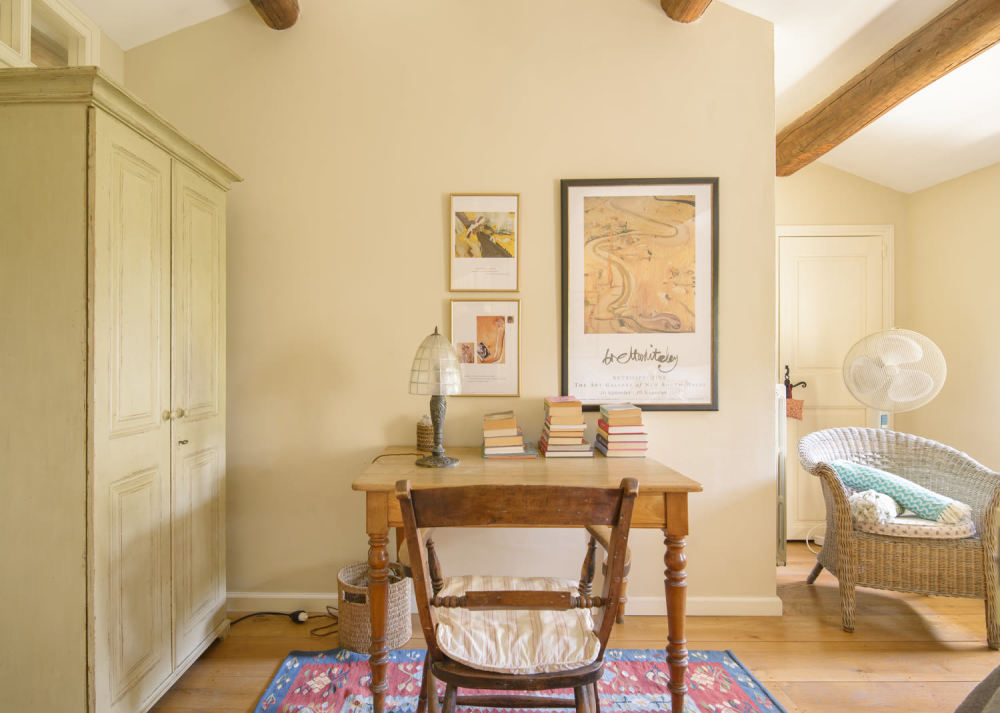 Photographs of Mas de Belleroche villa in Provence - Image 25 of 34