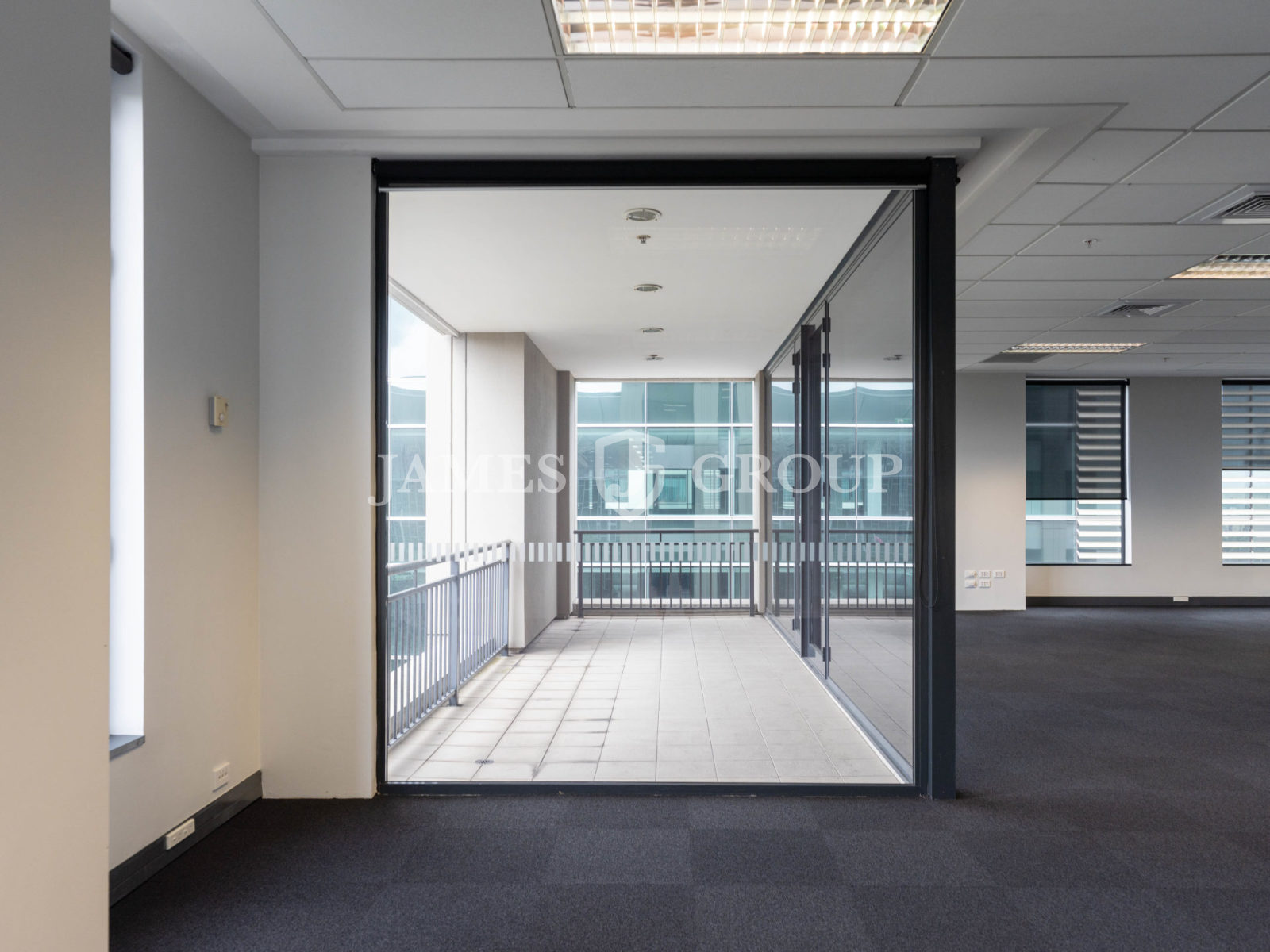 High-grade City Office With Outdoor Space