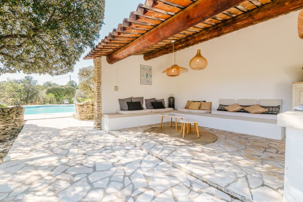 Photographs of Mas des Imberts villa in Provence - Image 17 of 48