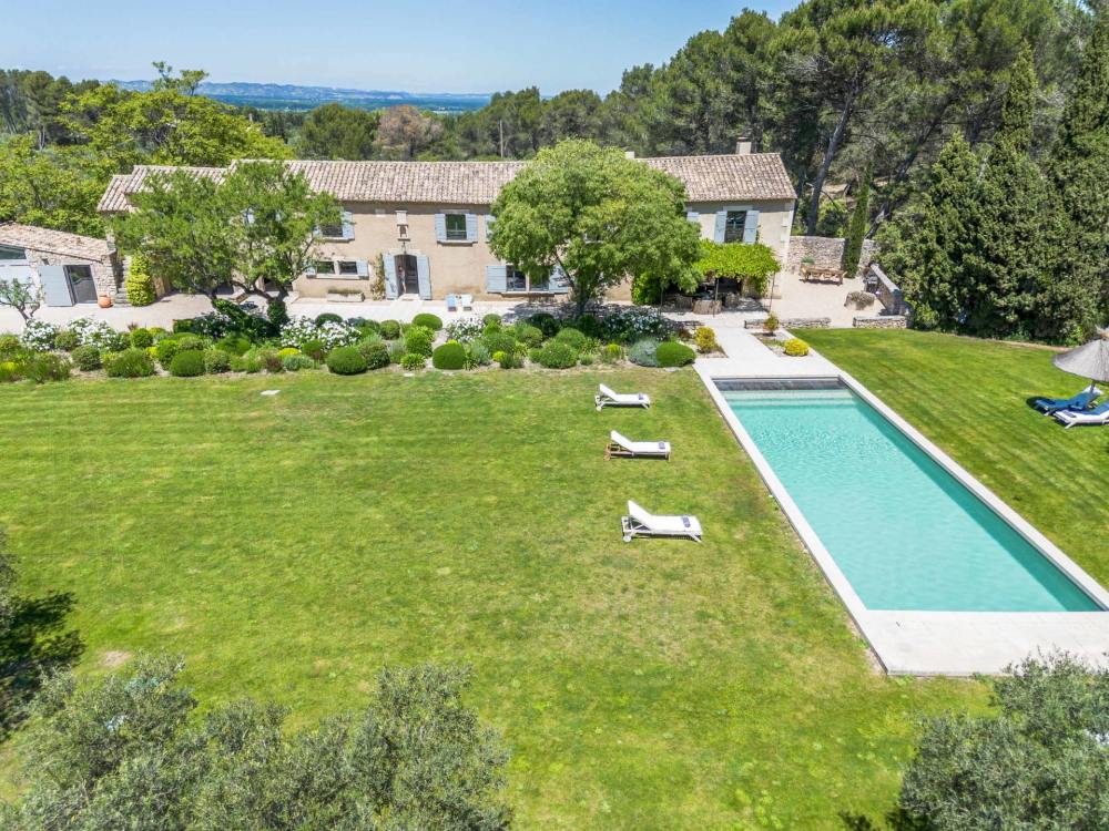 Photographs of Mas de la Clairiere villa in Provence - Image 46 of 48