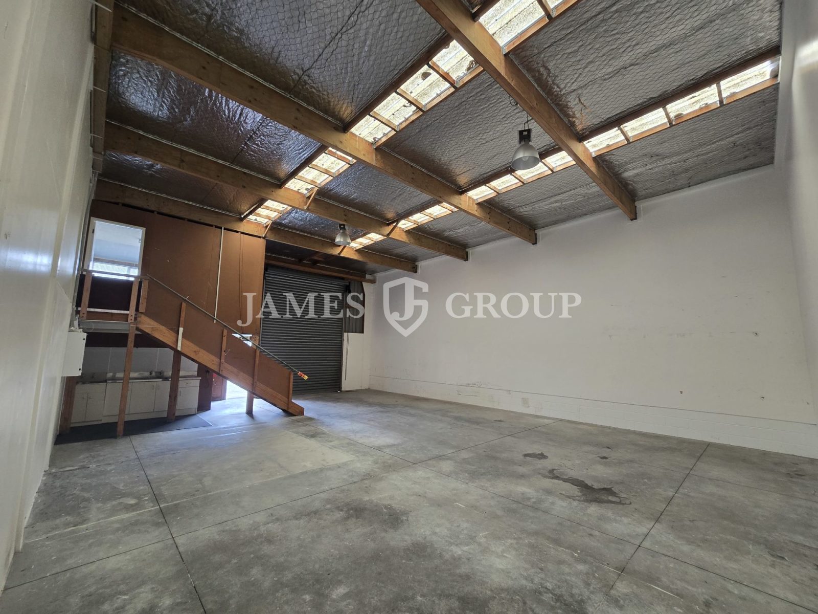 Secure 142m² Industrial Unit In East Tamaki