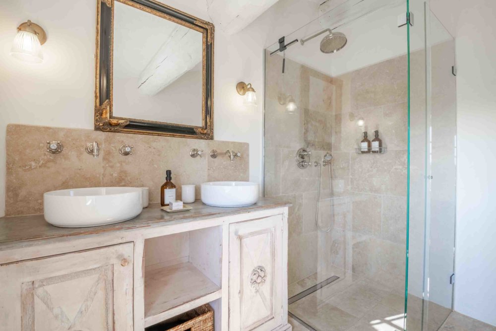 Photographs of New! Mas de l’Olivier villa in Provence - Image 39 of 46