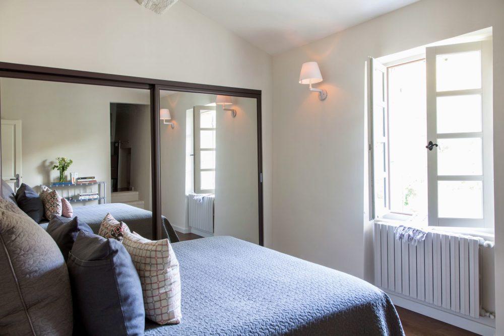 Photographs of Mas la Calade villa in Provence - Image 27 of 38