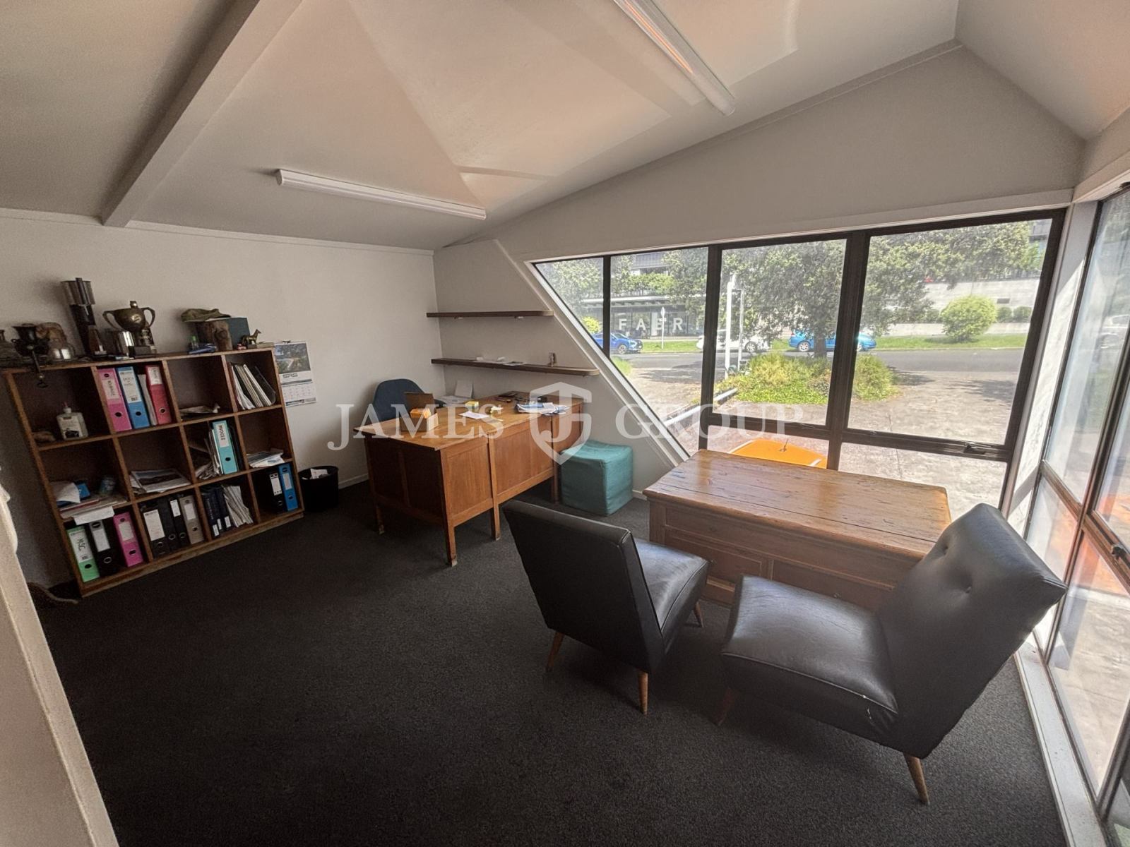 508m² Clear-span Warehouse & Yard