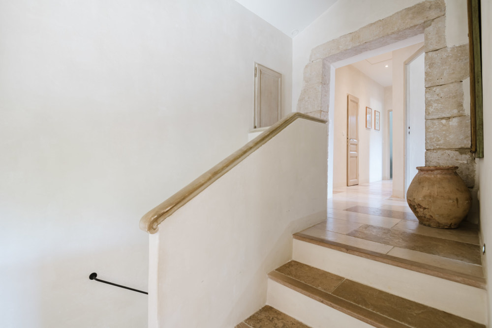 Photographs of La Maison de Cabrières villa in Provence - Image 17 of 27
