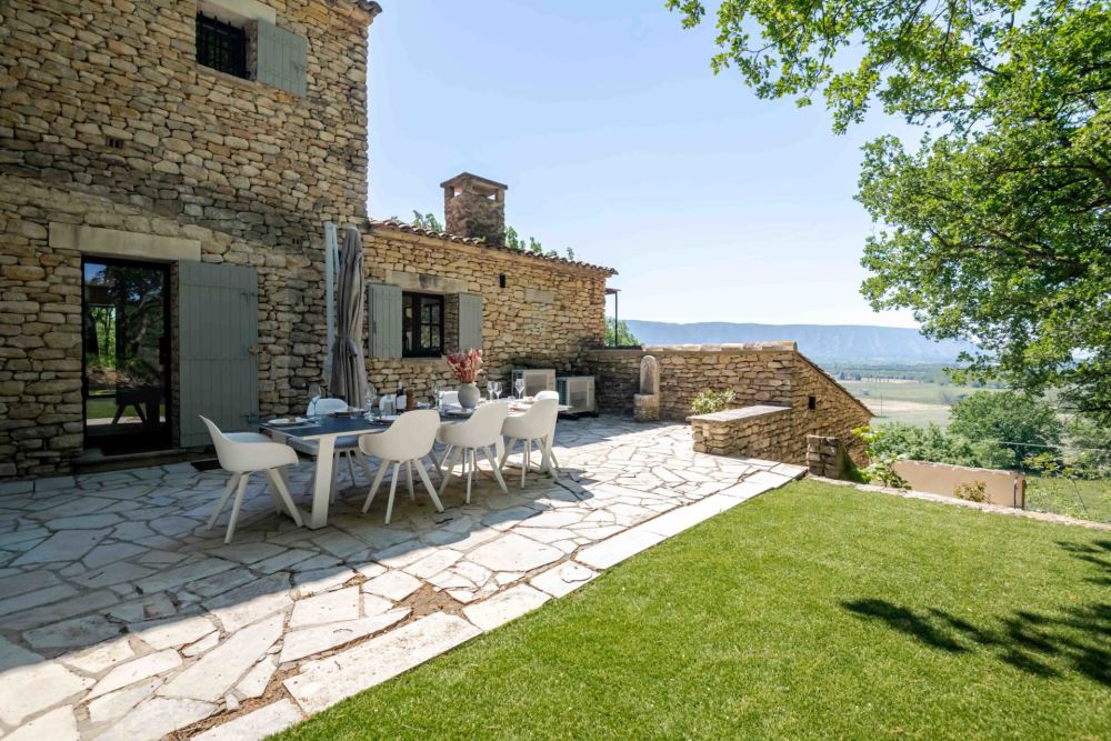Photographs of A l’ombre des Chênes villa in Provence - Image 19 of 35