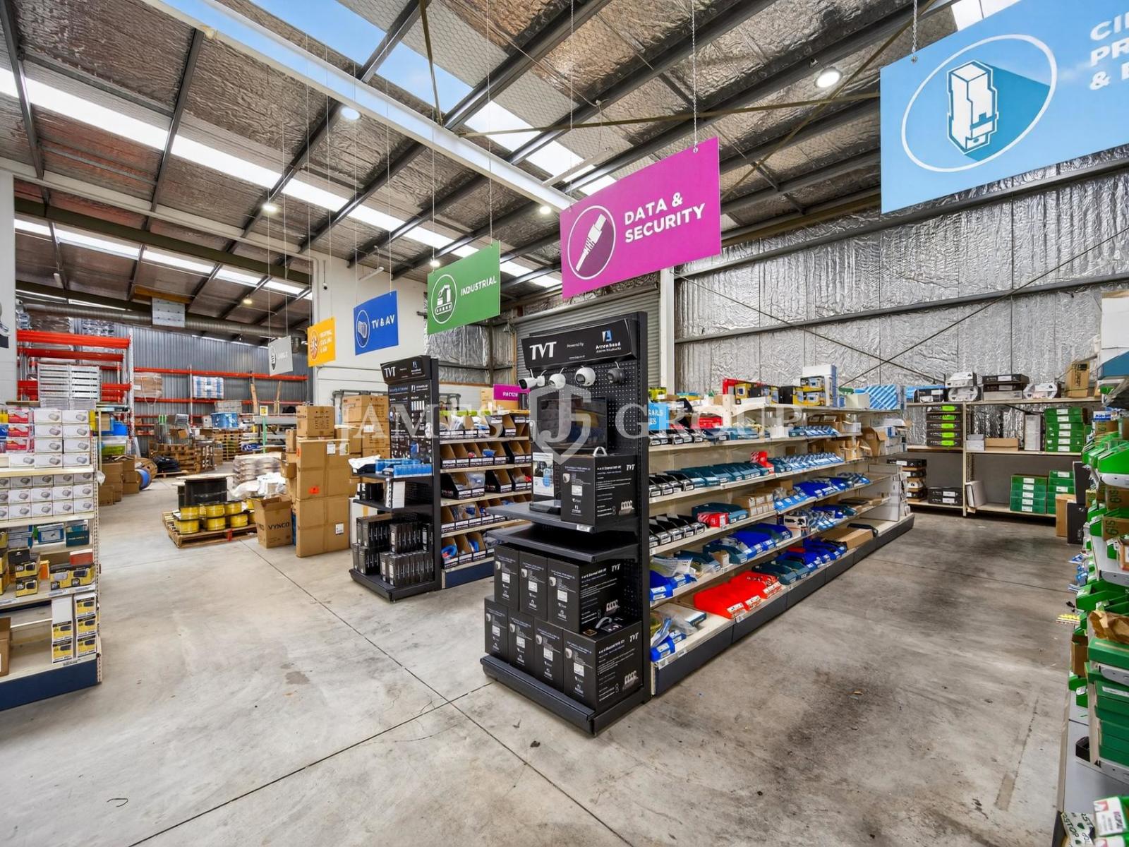Prime Mount Eden Warehouse / Showroom