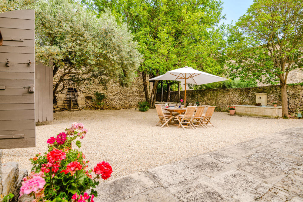 Photographs of Mas des Cinq Sens villa in Provence - Image 35 of 37