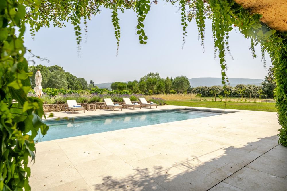 Photographs of Mas des Splendeurs villa in Provence - Image 29 of 53