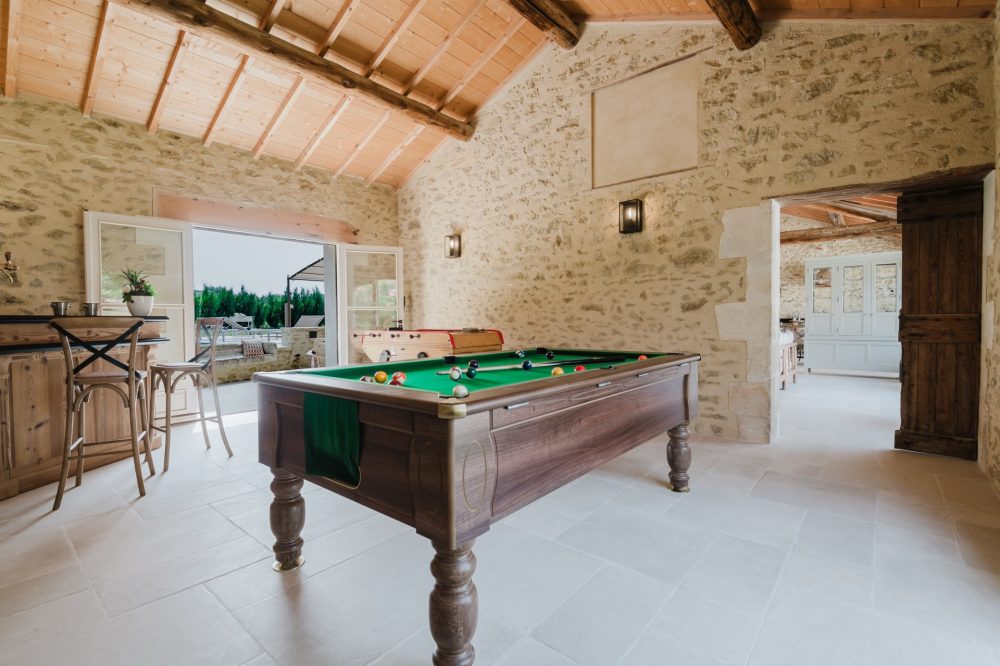 Photographs of Mas de l’Ebéniste villa in Provence - Image 11 of 49