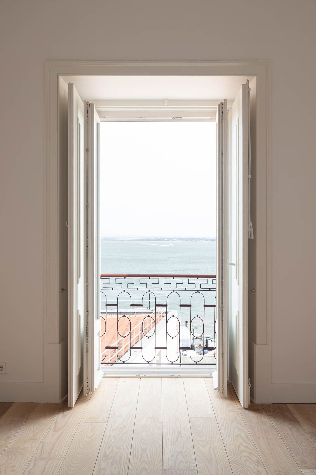 2 bed Apartment For Sale in Lisbon, Lisbon Metropolitan Area