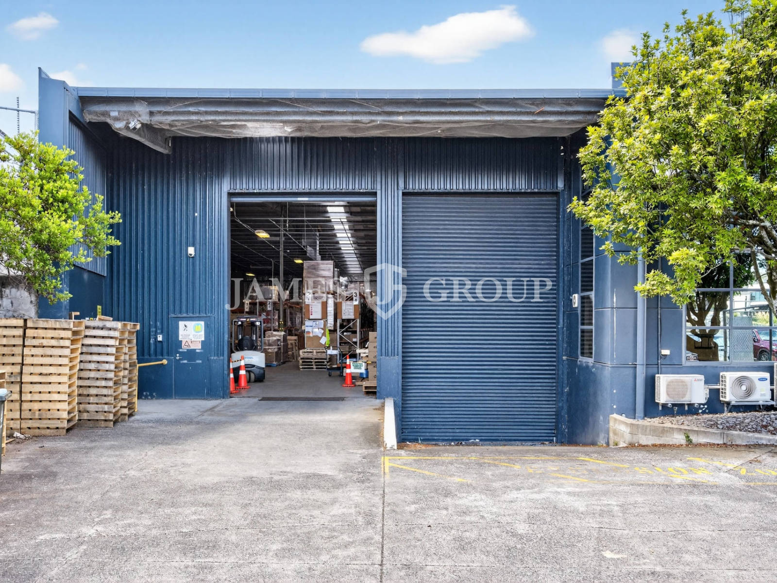 Prime Mount Eden Warehouse / Showroom