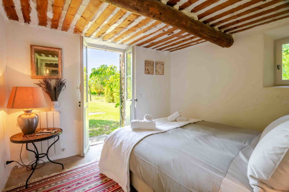 Photographs of Mas des Roses villa in Provence - Image 27 of 44
