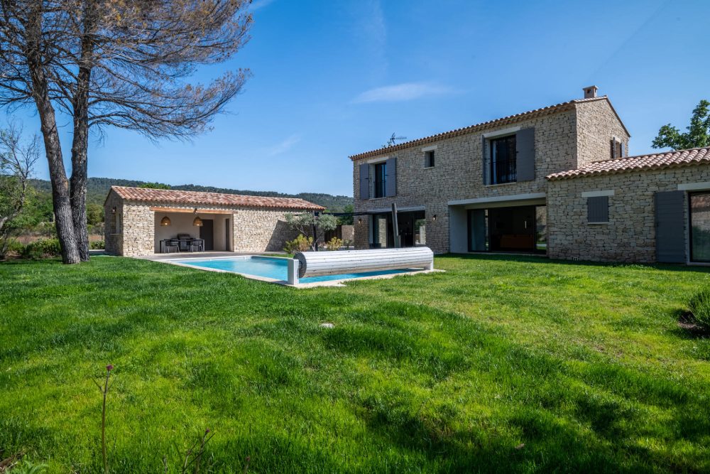Photographs of La Belle Vie villa in Provence - Image 31 of 33