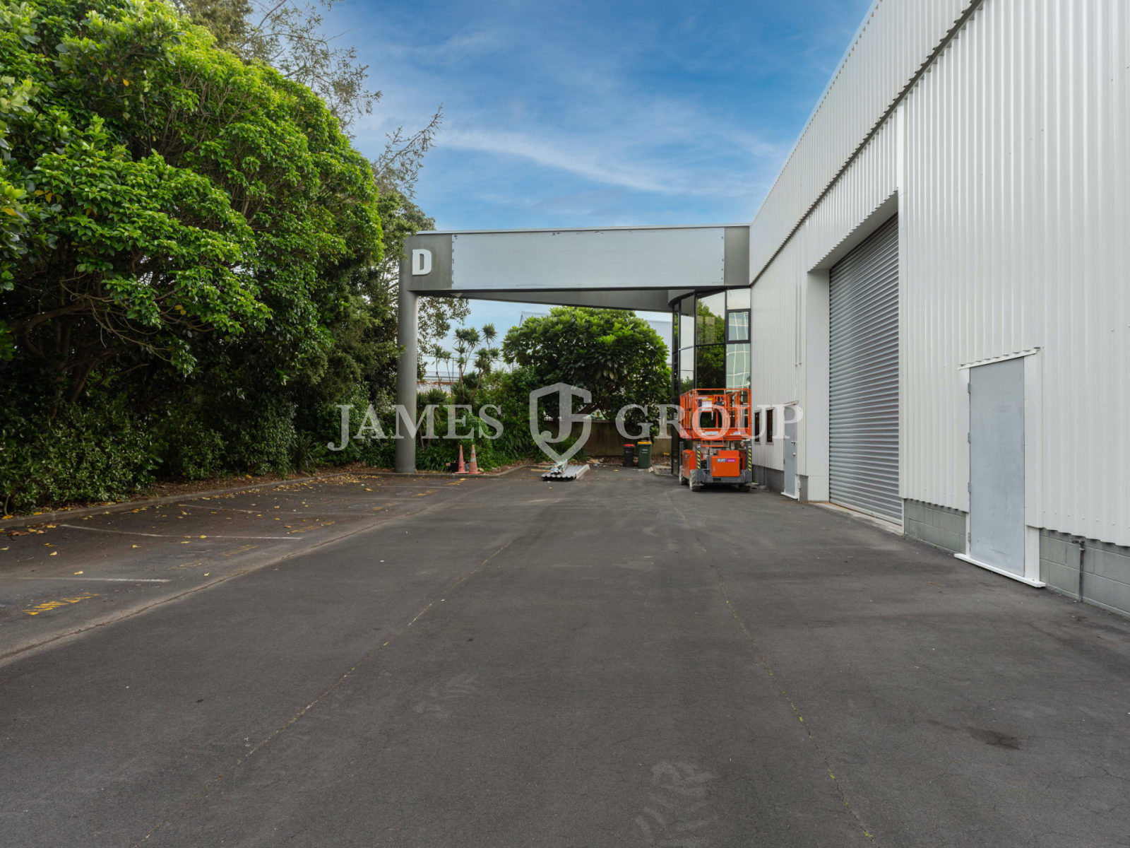 Prime Industrial Unit With Functional Layout