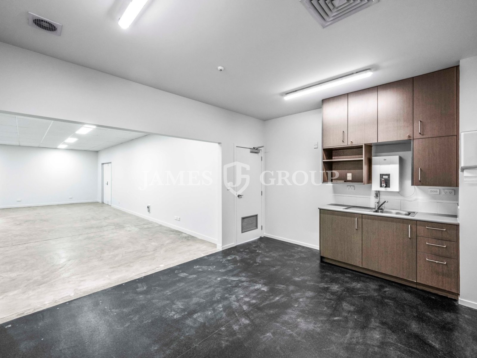 A-grade | 818sqm | Container Friendly Industrial