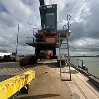 Mobile Excavator Adapted for Billets’ Ship Unloading-‘HITACHI-MANTSINEN’ - Image 10