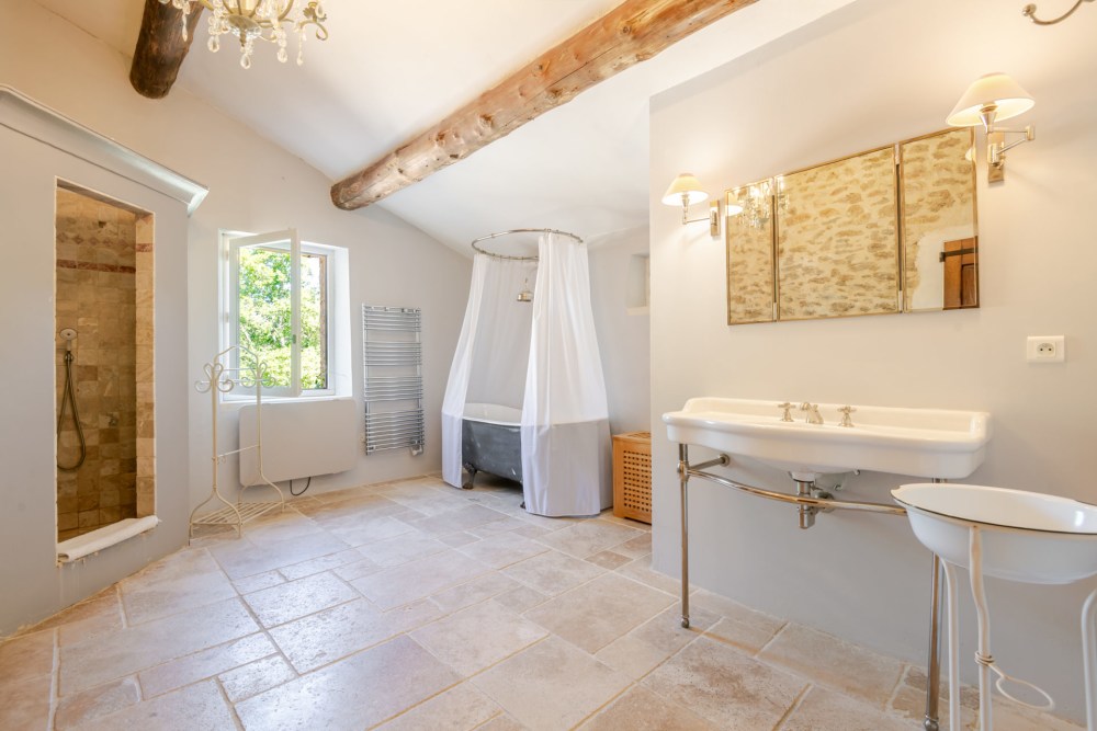 Photographs of Mas d’Oppede villa in Provence - Image 20 of 36