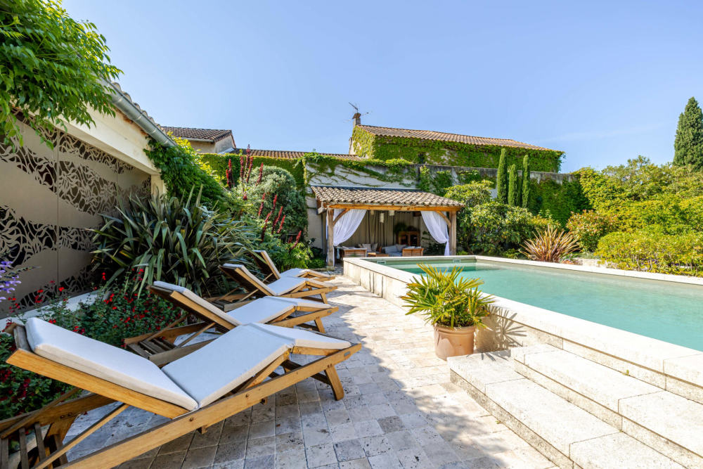 Photographs of Mas du Poète villa in Provence - Image 2 of 39