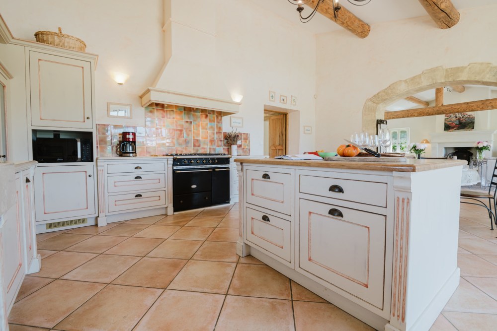 Photographs of Mas du Fournil villa in Provence - Image 12 of 47